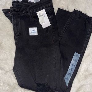 OLD NAVY JEANS